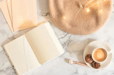 書く瞑想(ジャーナリング)とは？やり方や実践のポイントを解説